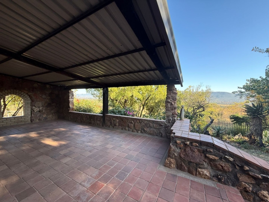 3 Bedroom Property for Sale in De Rust North West